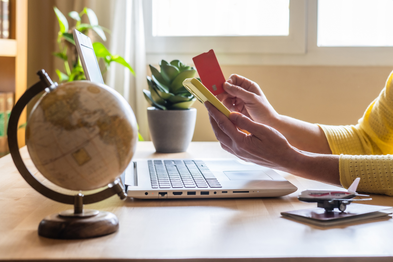 online shopping with coupon codes and digital discounts